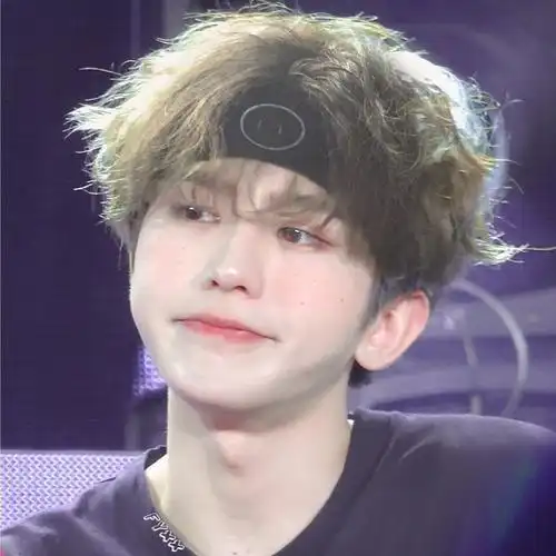 蔡徐坤:哼哼╯^╰(生气了,超难哄的那种!