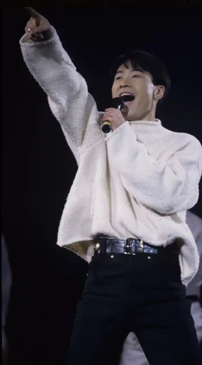 黎明超帅旧照曝光,淡颜系颜值鼻祖,他称女儿颜值平凡