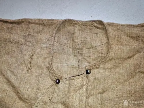 清代亚麻面料圆领长袍