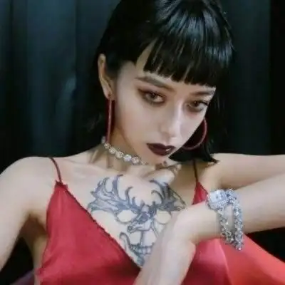 qq头像女生社会姐纹身高清霸气的社会女生头像带纹身图片