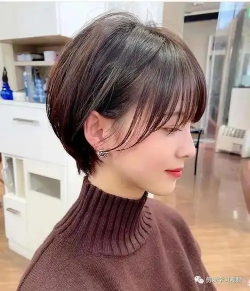 女儿童短发发型图片 七款超萌的女宝宝短发(圆脸儿童发型女孩短发)