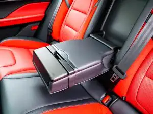 2022款i酷 尊耀版 后排中央扶手