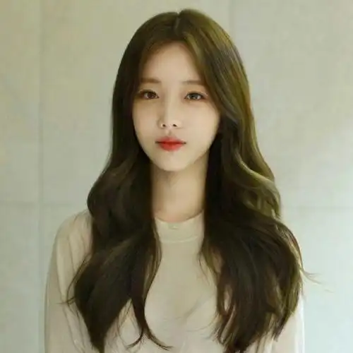 板栗色适合什么年龄,板栗色头发图片(四十岁以上的女人想要减龄感)