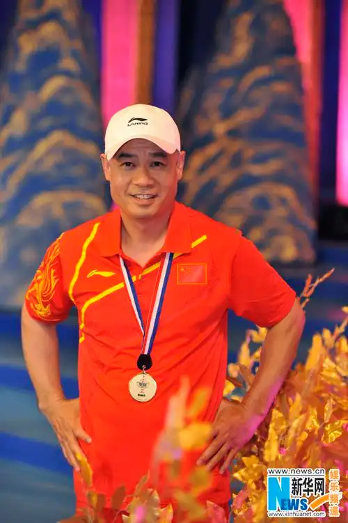 谭晶李永波李宁"金牌组合" 合唱伦敦奥运会战歌_音乐频道_凤凰网