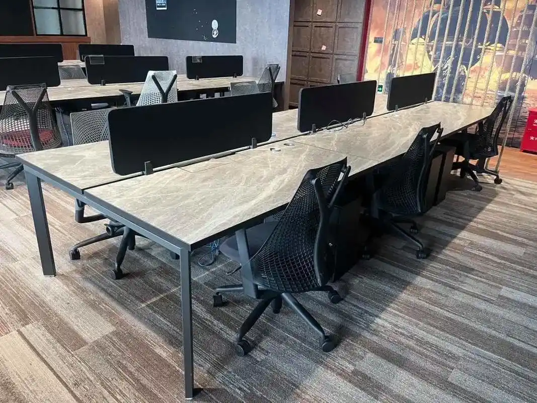 游戏公司的环境挺不错的啊.最新回收入库,赫曼米勒工位尺寸14 - 抖音