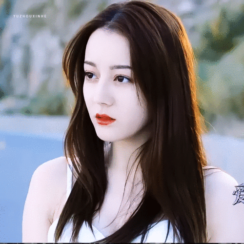 迪丽热巴动图 图源wb 拿图点赞评论或收藏 - 堆糖,美图壁纸兴趣社区