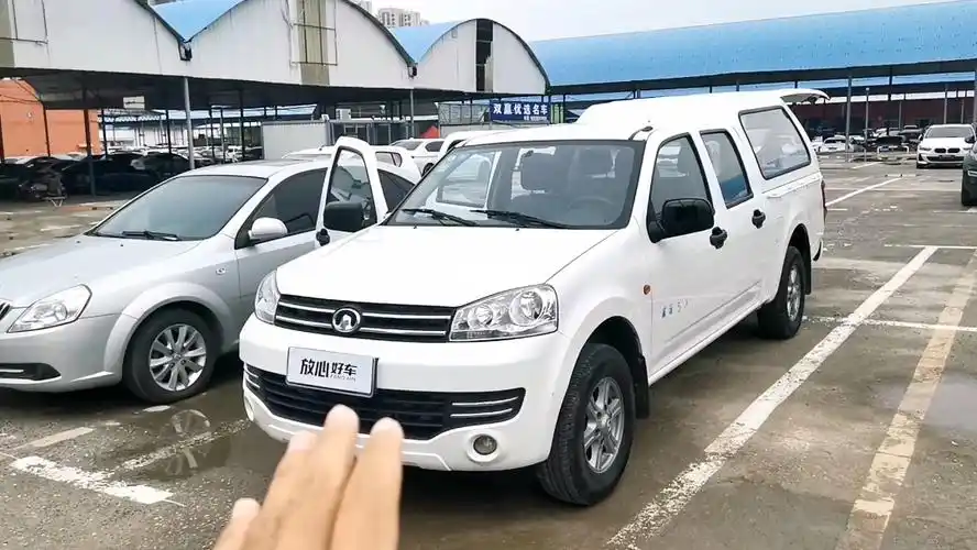郑州二手车买卖长城皮卡风骏5出售3万公里