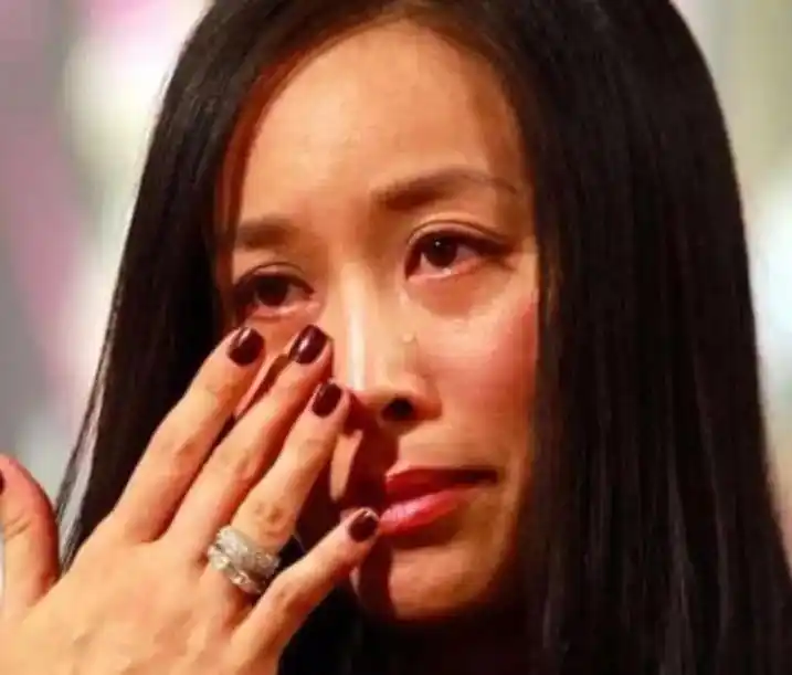 那英参加上海音乐节,因刀郎事件遭抵制.闹大了!网友:白送票也 - 抖音