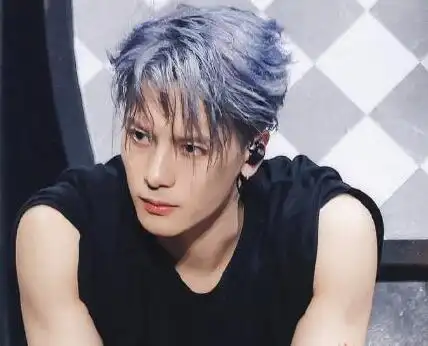 王嘉尔塌房出了什么事王嘉尔李胜利事件 天涯深扒王嘉尔网红湾湾什么