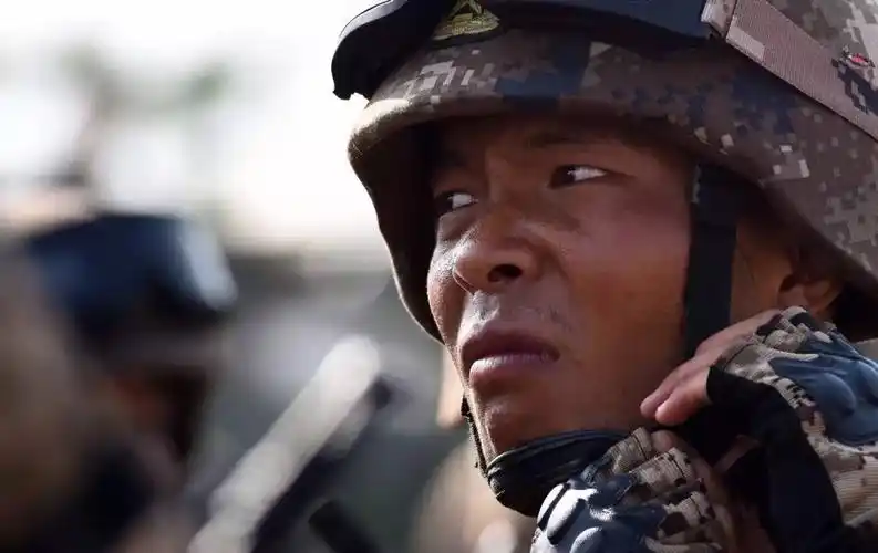 解放军驻藏部队私照曝光这就是中国的脊梁