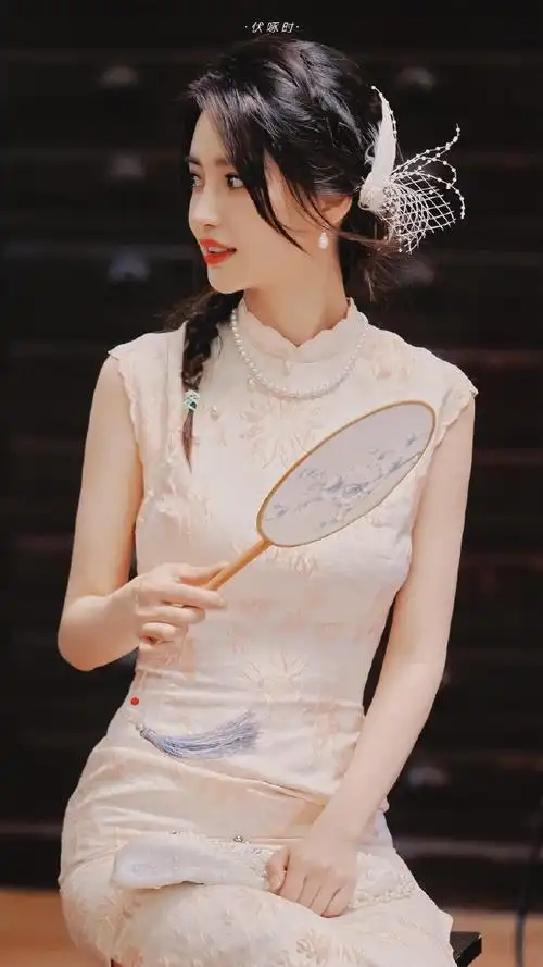 angelababy萌探2民国大小姐旗袍造型