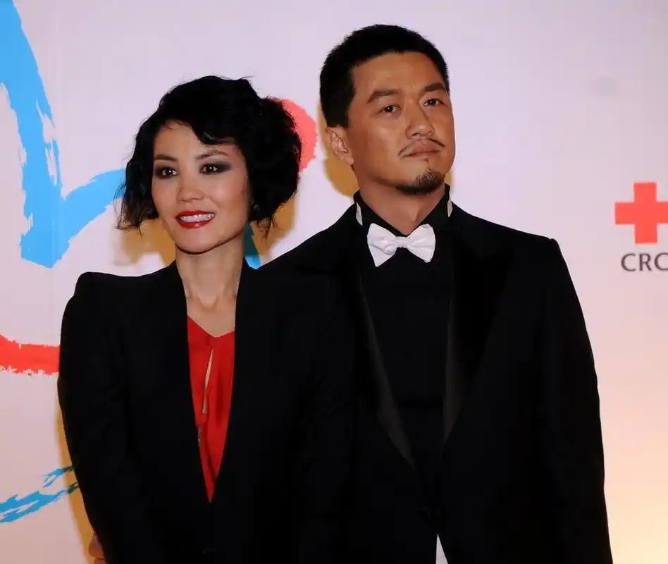 李亚鹏官宣:娶妻海哈金喜,因为从你的眼睛里,看到了我们的未来