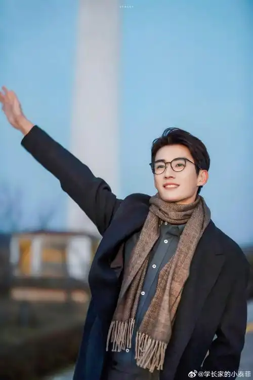 生活在别处的我##刘学义#烂熟于心的不只是你的名字,还有你可爱的样子