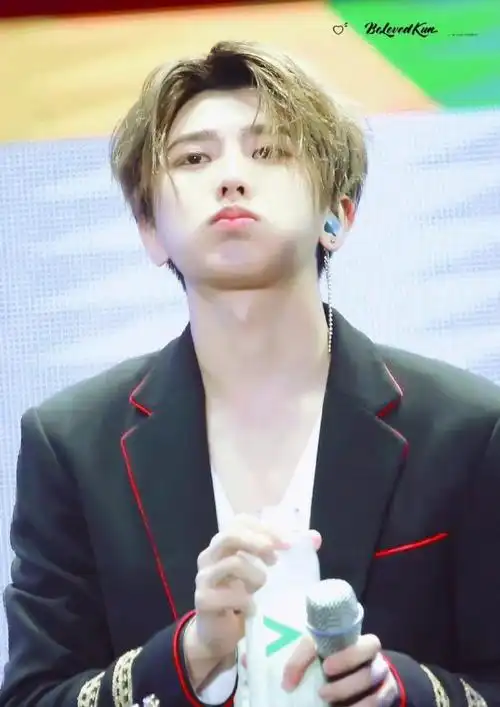 蔡徐坤的嘟嘟嘴就是加倍可爱!