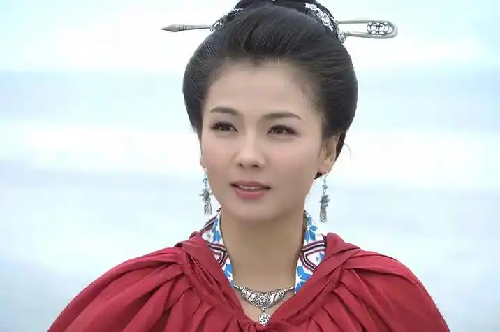 刘涛的18岁好美,孙俪的18岁更美,看到"金锁",你们两个都让让