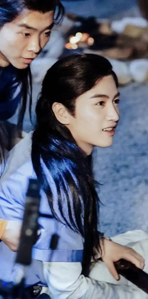 感觉不拍古装剧的陈晓,人生就跟偶像剧似的_顽创项目网