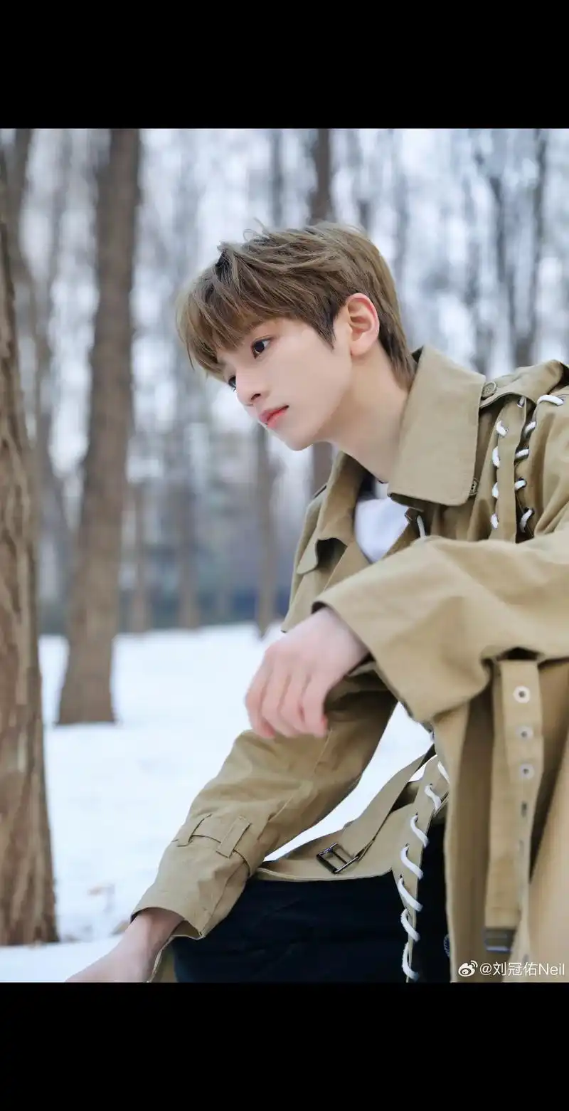 哇 好韩剧男主的感觉.#刘冠佑 #冬日专属氛围感拉满了 - 抖音