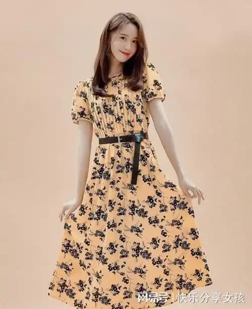 林允儿连衣裙的女神小姐姐真的很漂亮