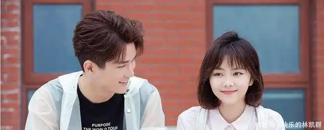 《浪花一朵朵》谭松韵刚出场,就被挤落泳池,男主包办全程笑点