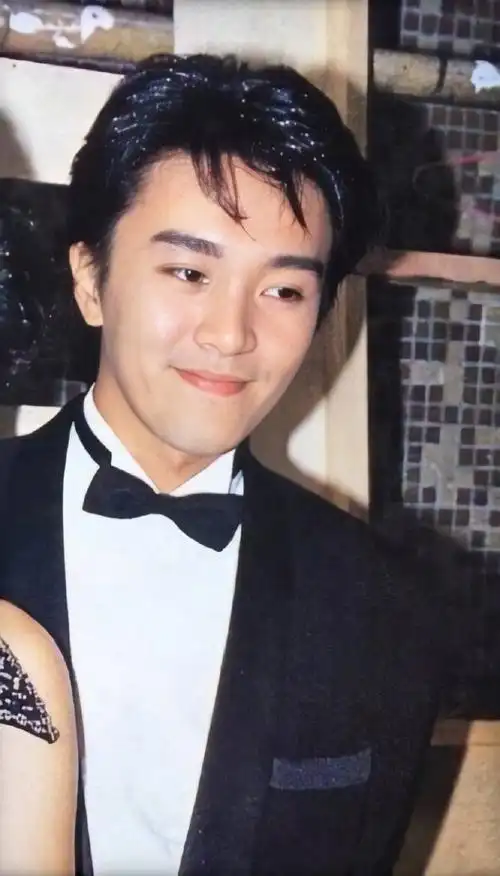 周星驰年轻的造型有多好看##电影种草官