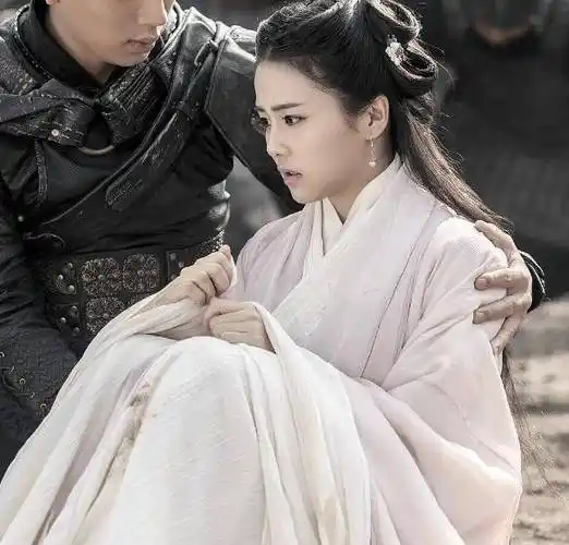 女网红白鹿:4任绯闻男友都是顶流,因不尊重女性言论向公众道歉_于正