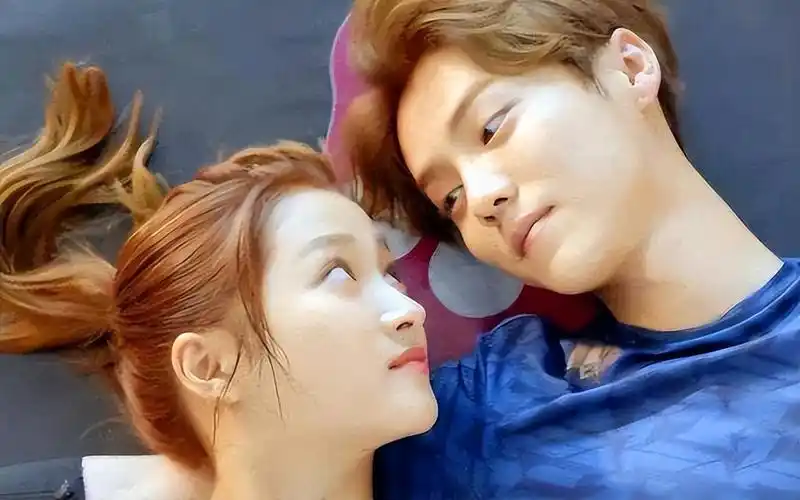 才明白为何鹿晗和关晓彤能挺过七年之痒原来高攀的不是她