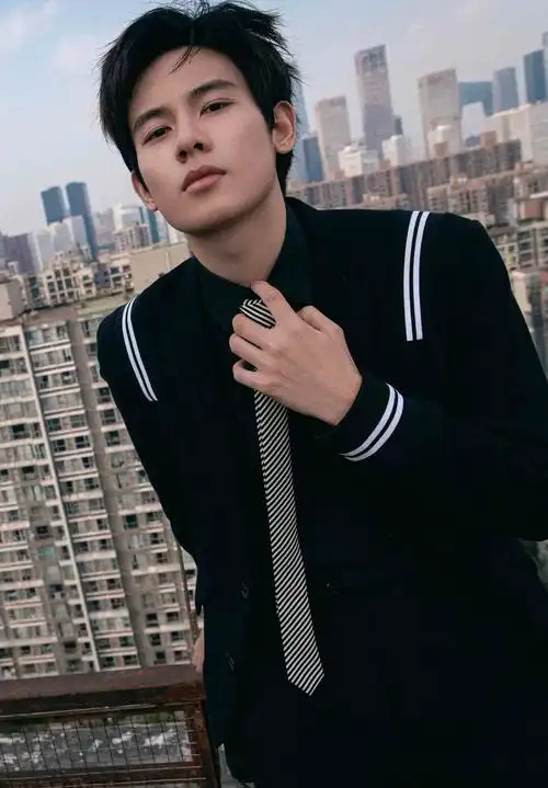 胡先煦变好a啊大学生电影节大学生主持人