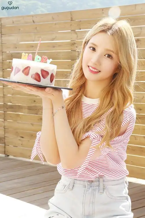 gugudan 刘些宁(sally)