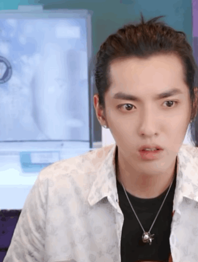 直播间里的吴亦凡,充满了对新世界的探索和好奇