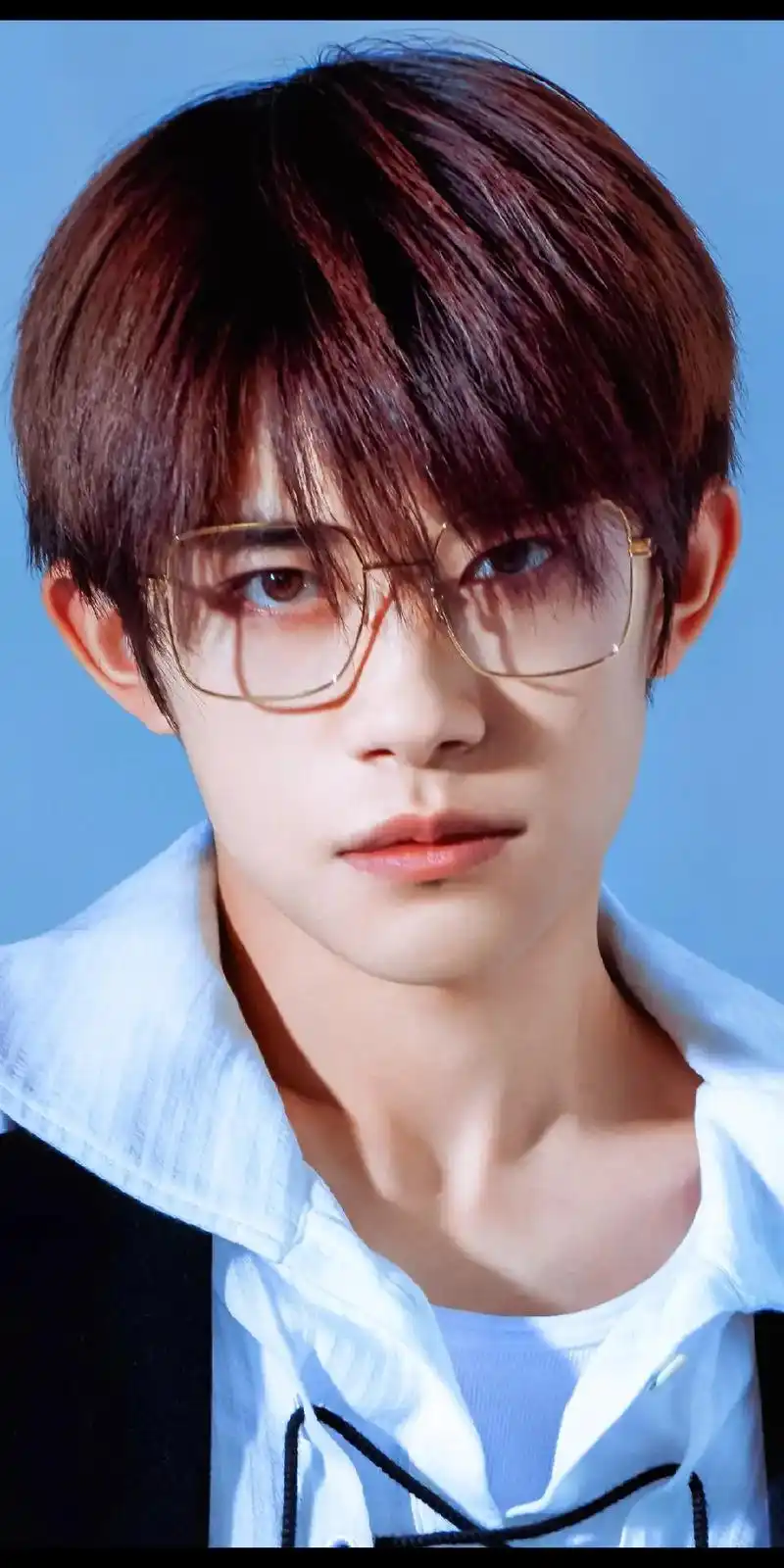 易烊千玺 #壁纸潮图 #眼镜杀 还有多少人记得这是千玺什么 - 兑音