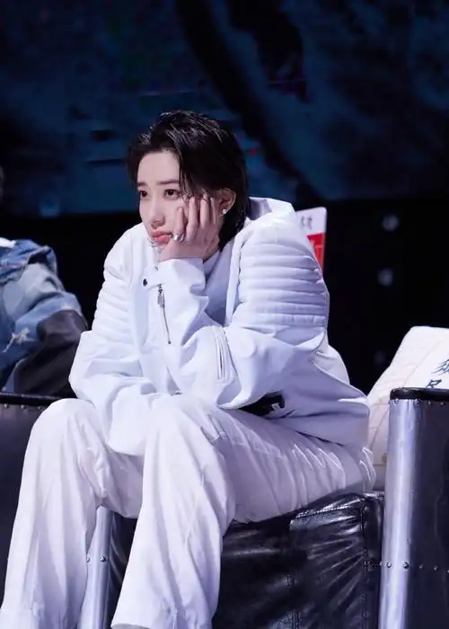 李斯丹妮日常彩蛋掉落##李斯丹妮野性狼人舞台