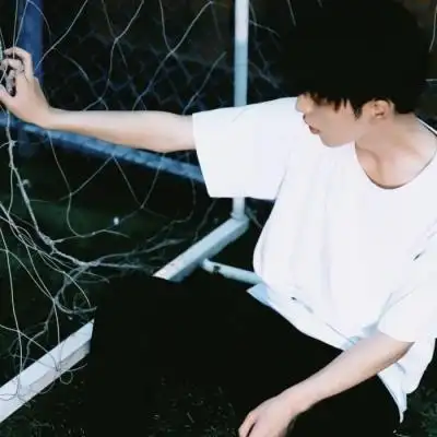 ins小清新文艺范男头我一不小心撞入你的温柔星球借着飞船妄想度上