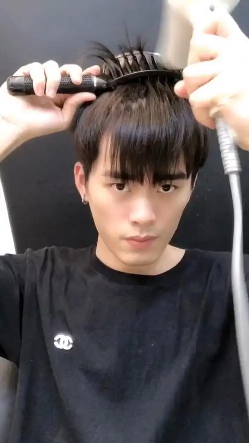 男生发型#头发扁塌可以这样做