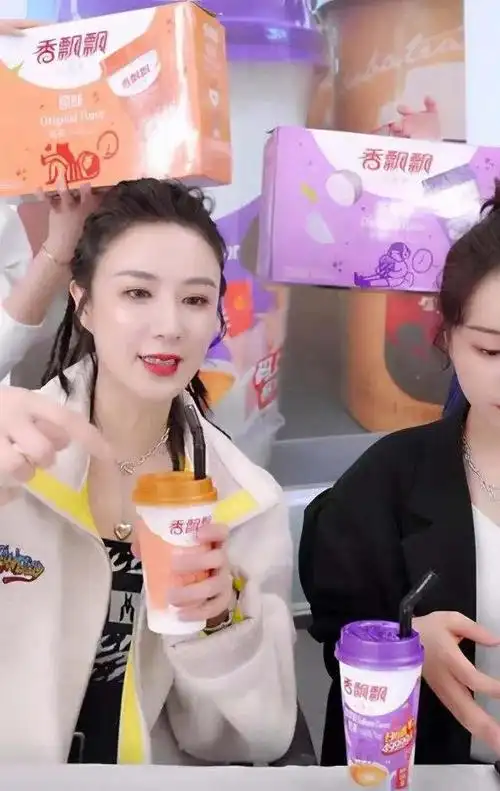 李佳琦薇娅一场直播带货78亿背后的心酸都是你吃不了的苦