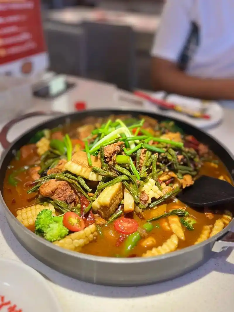 最爱吃的炒鸡,没有之一.虎牙炒鸡绝了,和老赵去很多次了,每次 - 抖音