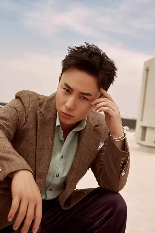 释小龙户外休闲帅气写真图片66