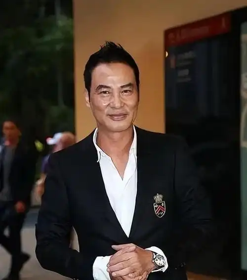 任达华:一位守护底线的娱乐圈名人任达华,作为娱乐圈中的大咖,不仅是