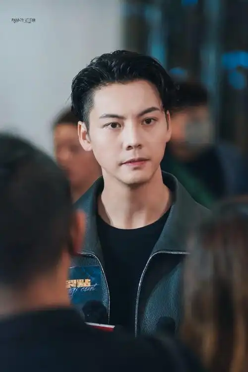 陈伟霆电影爆裂点##陈伟霆演的是爆裂点的裂