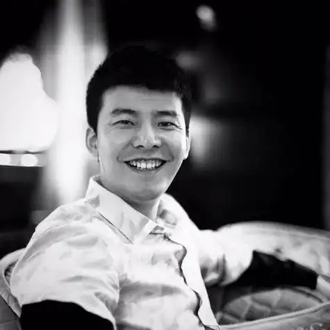 吉克隽逸男友刘石坚是干什么的个人资料身价 刘石坚身家背景照片