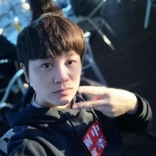 edg险被再次强翻!阿布当场连说四个离谱,并表示我去那边骂