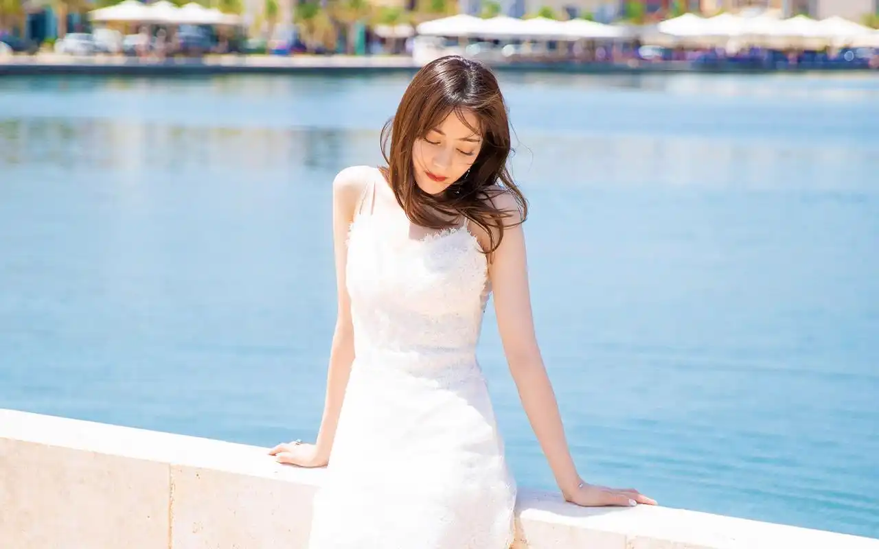 迪丽热巴灵动仙气高清桌面壁纸