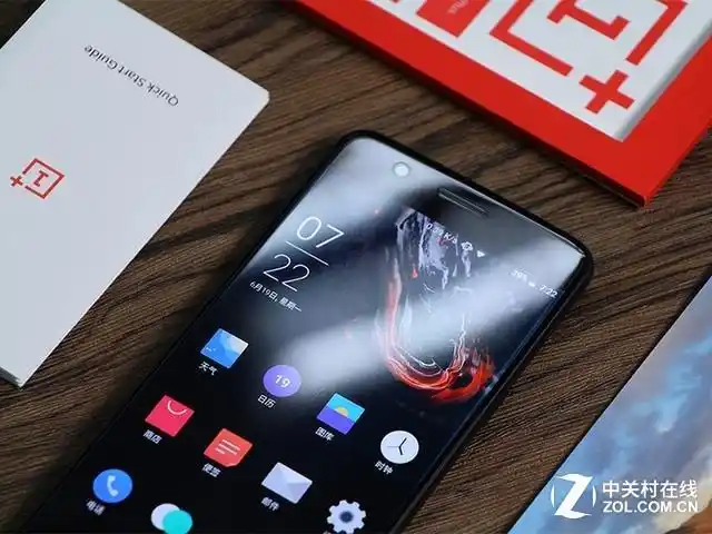 性价比手机之王来袭:骁龙845 8gb 256gb,仅4天预约量突破50万部