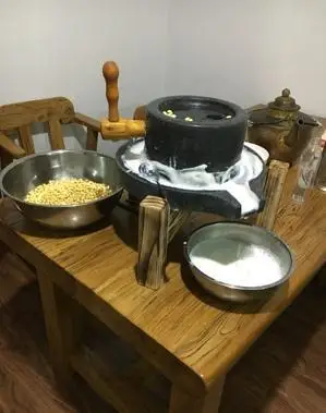石磨磨出来的豆浆你喝过吗
