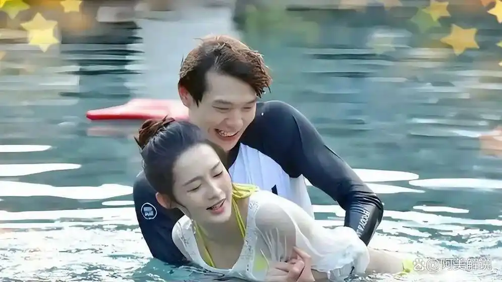揭秘魏大勋李沁水中嬉戏:竟成恋综节目新突破?网友:质疑