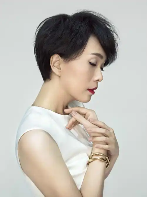 p>陈明,1968年7月15日出生于上海市,中国内地女歌手.