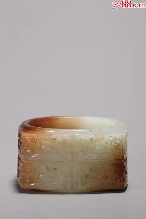 高古玉饕餮纹玉琮