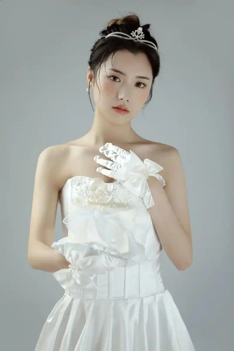 客片分享 #个人写真 #拍摄花絮 #摄影工作室  - 抖音