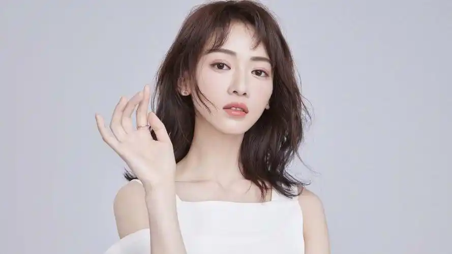 高清女明星mac动态壁纸- 吴谨言,明星壁纸,mac宽屏壁纸,4k壁纸下载mac