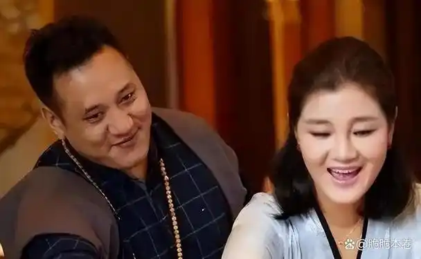 歌手降央卓玛:因丈夫高颜值疯狂表白,婚后育有3胎,现在如何了