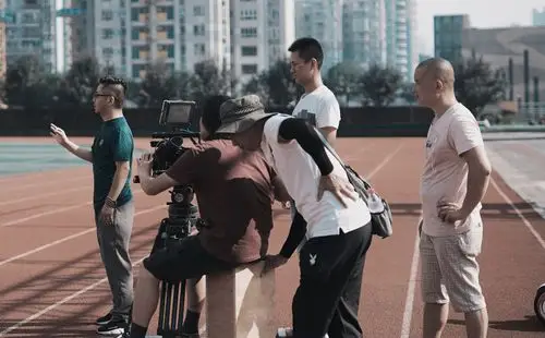 知名导演周禹笙为我校拍摄微电影形象片